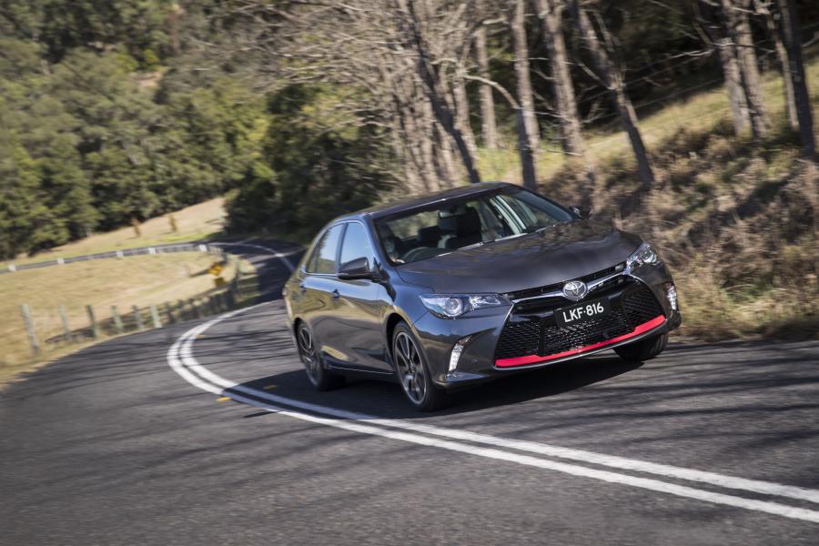  Toyota Camry Atara SX 2016 года  (фото 4 из 6)